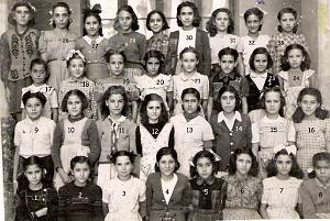 ECOLE GAMBETTA FILLES 1944 CM2